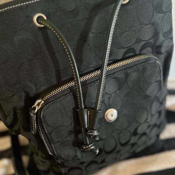 Coach - Picture 14 of 16